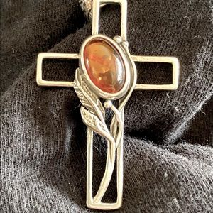 ‘Silver’ cross pendant with amber stone
